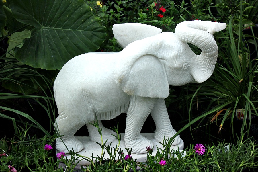 mini elephant sculpture
